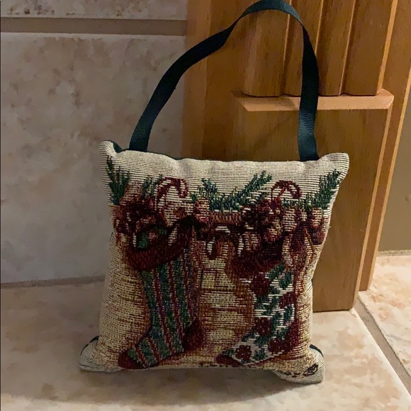 Longaberger Christmas Pillow - Picture 2 of 5